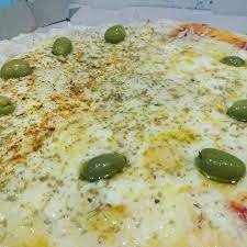 FUGAZZA  CON  PROVOLONE