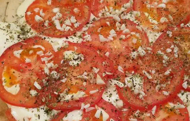 NAPOLITANA  CON  AJO