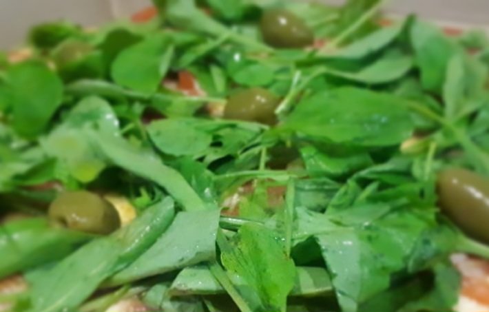 MUZZARELLA  CON  RUCULA